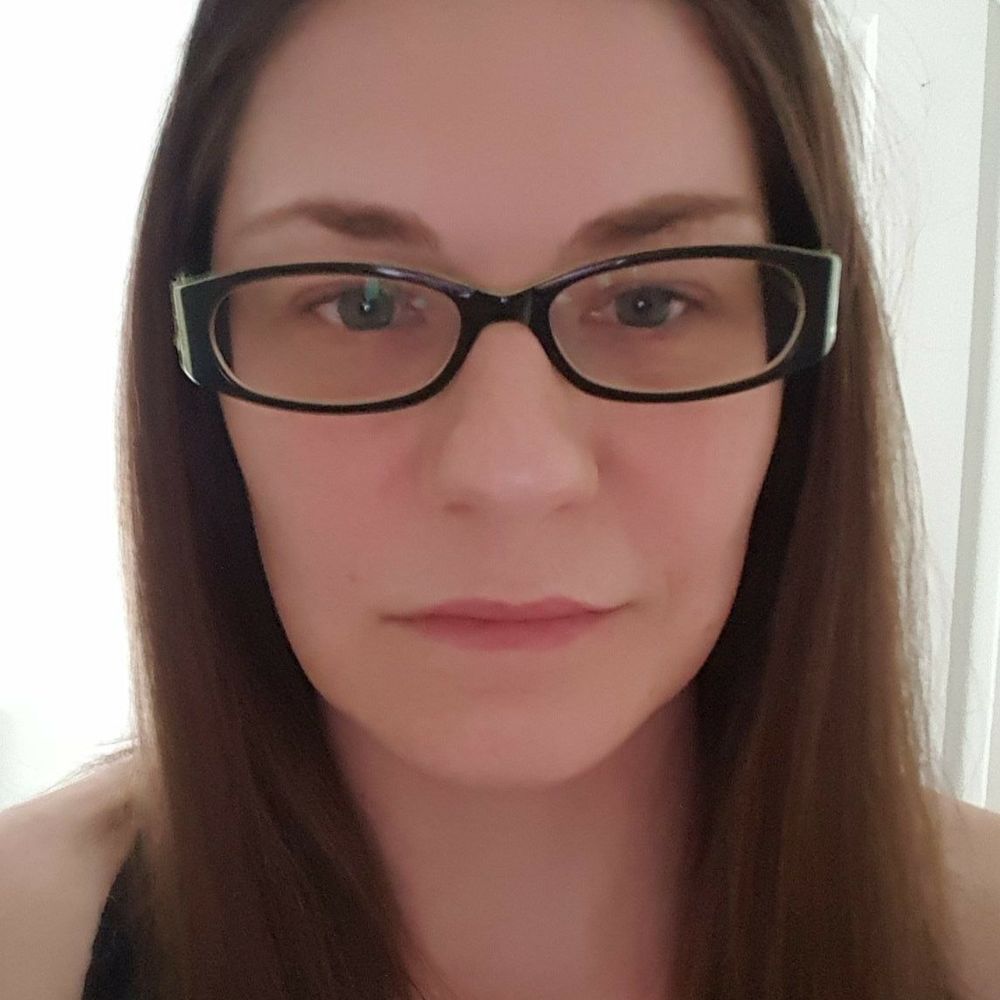 Meet your Posher, Carrie